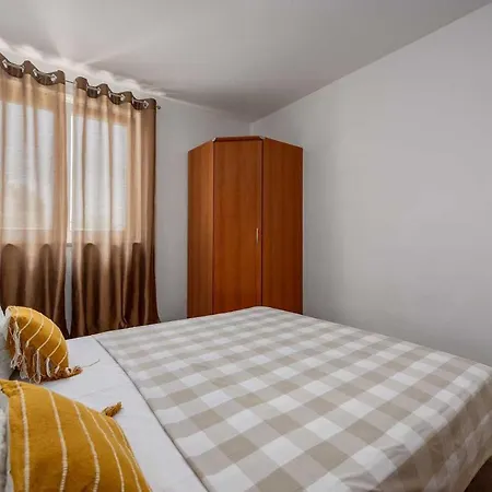 Apartament Petra Kirmenjak