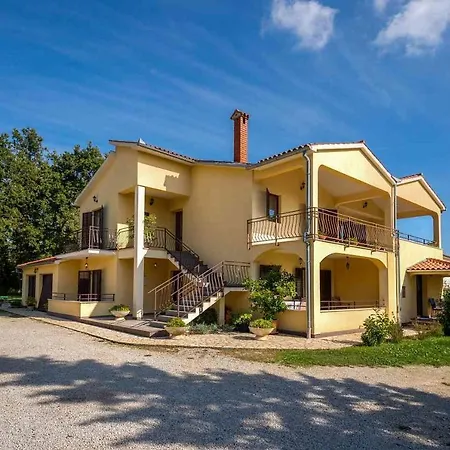 Apartament Petra Kirmenjak